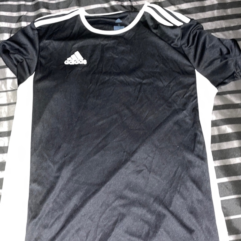 MENS ADIDAS SMALL SHORT SLEEVE TEE